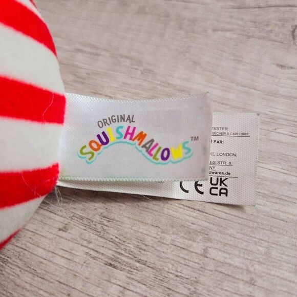 Squishmallows Ornament Chantel Cupcake Plush 4" - Picture 4 of 4